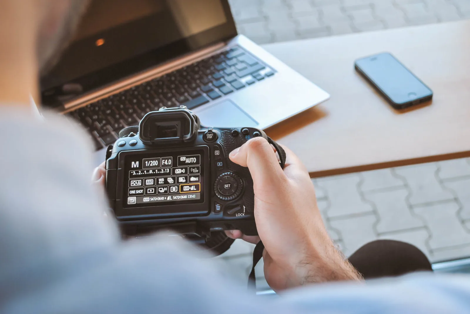 4. Use RAW Image Format for Shooting