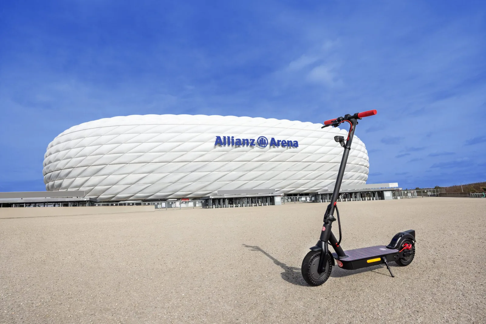 FC Bayern München – E-Roller — Fotoproduktion — Bild 3