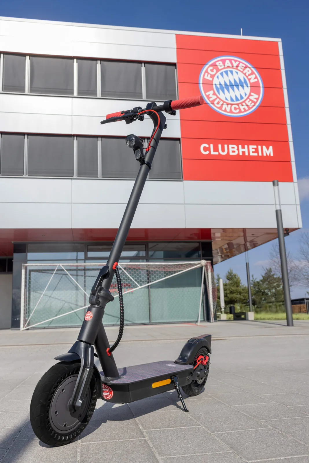 FC Bayern München – E-Roller — Fotoproduktion — Bild 7