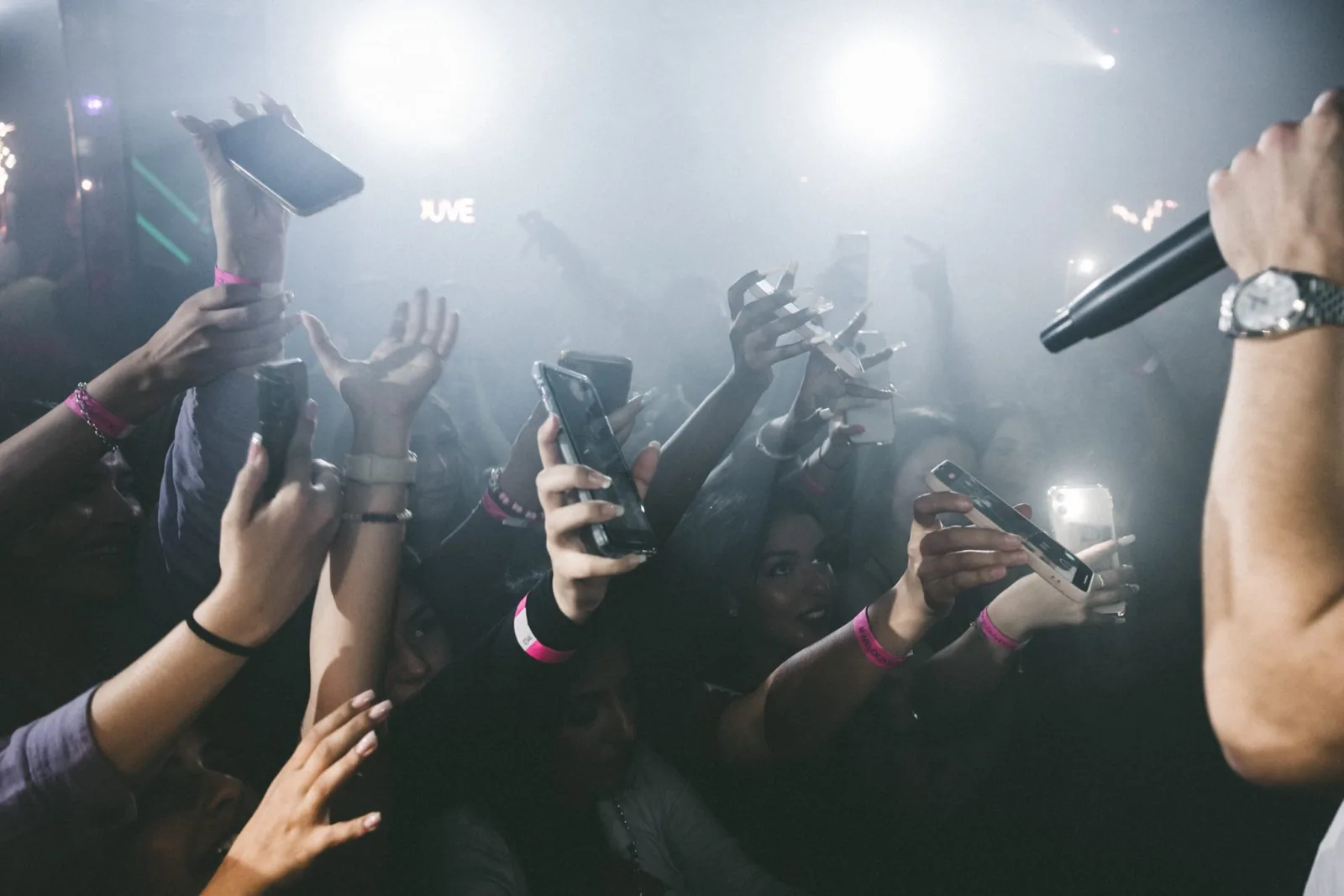 Milano – Clubshow — Konzertfotografie — Bild 3