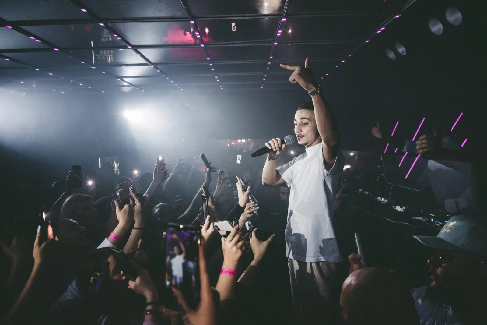 Milano – Clubshow — Konzertfotografie — Bild 7