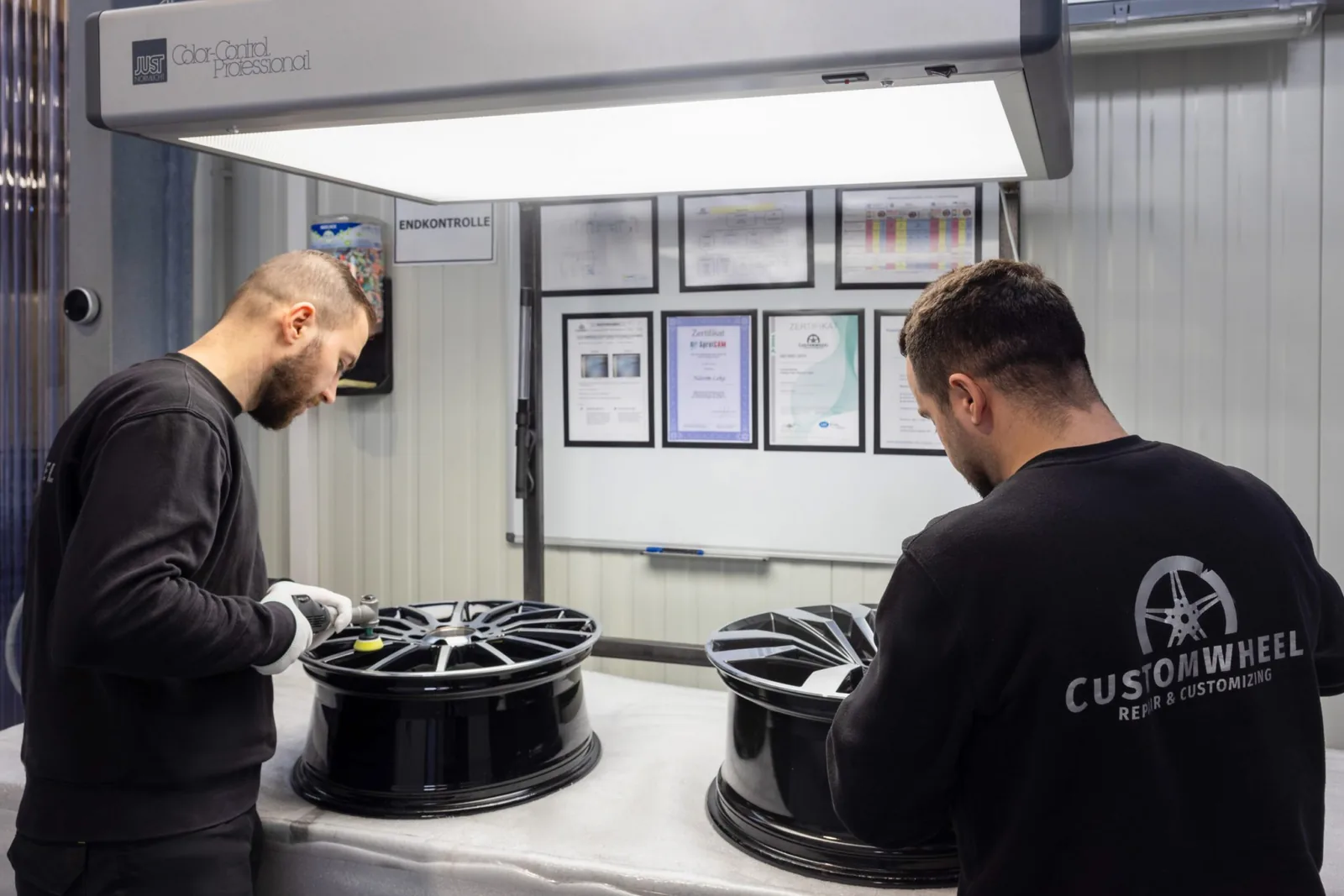 Custom Wheel — Automotive Interior Showcase — Bild 2