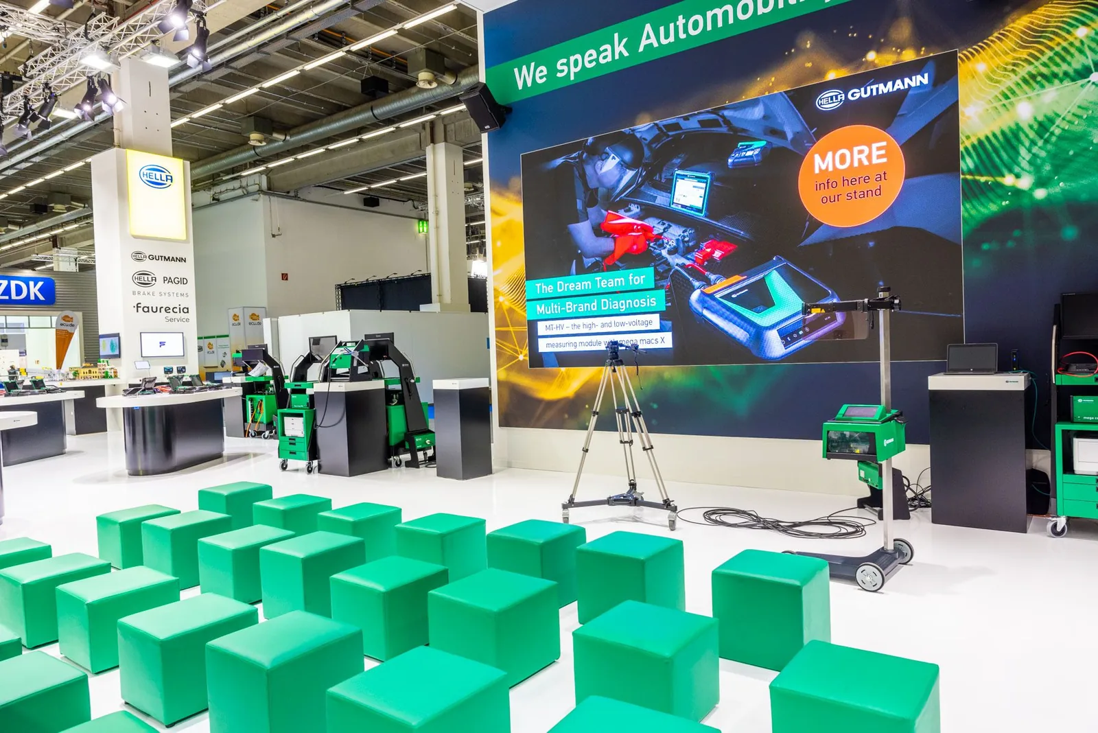 Hella – Automechanika Frankfurt 2022 — Fotoproduktion — Bild 6