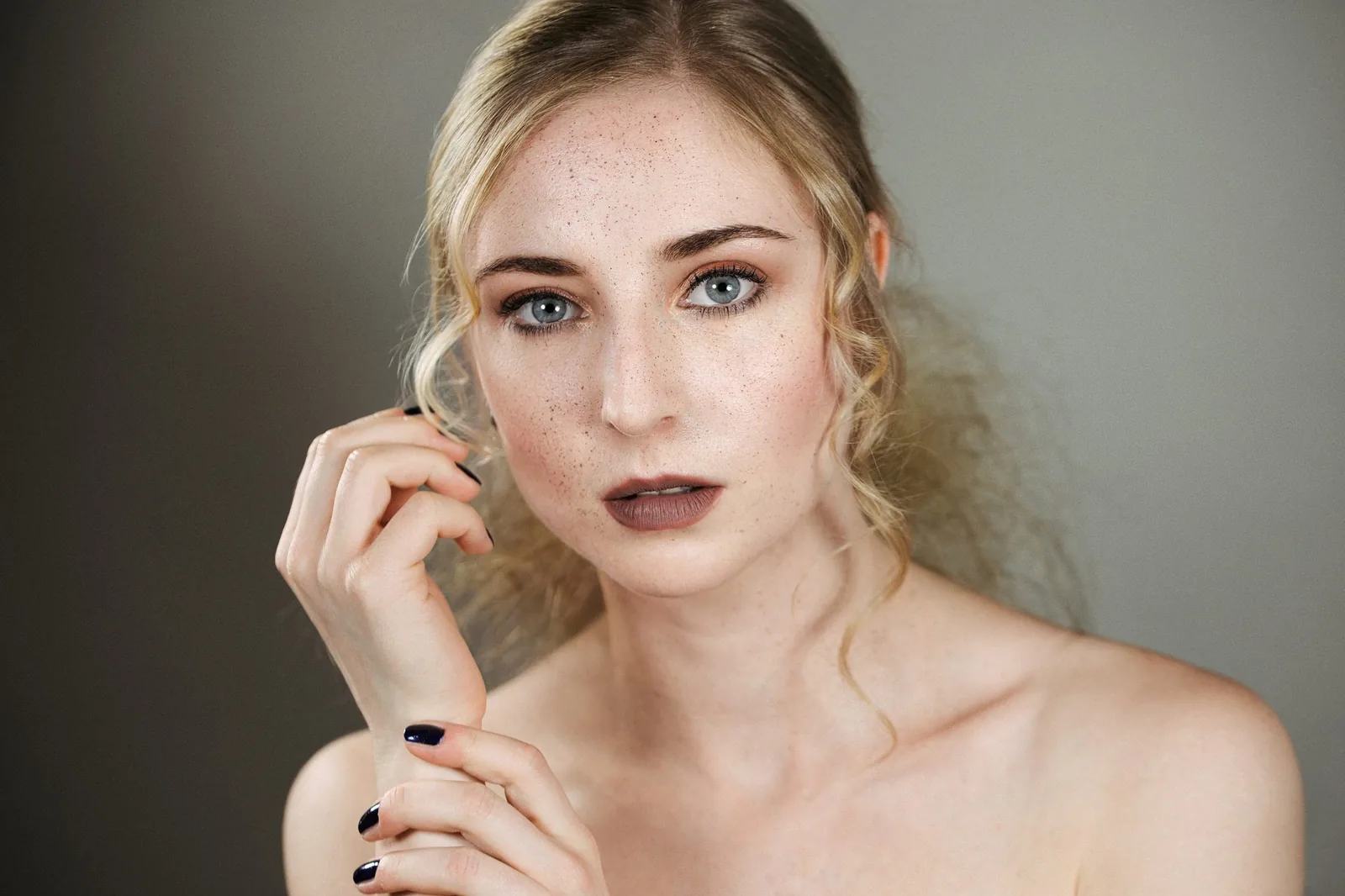 Beauty Fotoshooting — Porträtfotografie — Bild 4