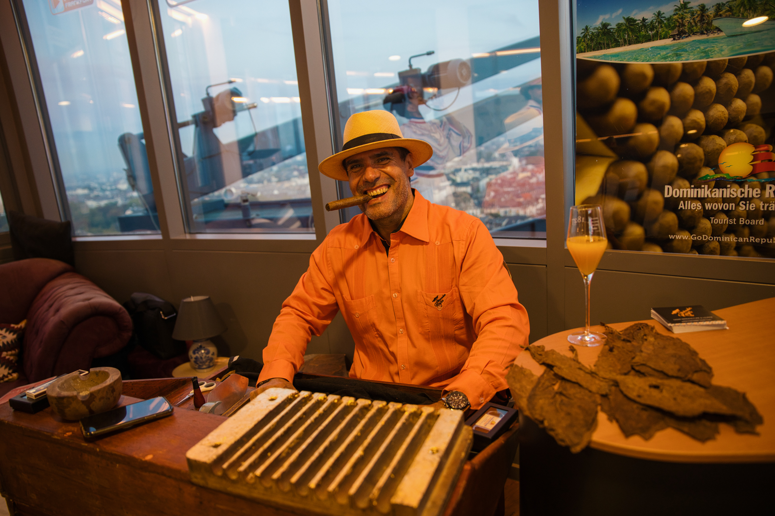 648A5870 Edit Dominican Republic Event - Radio Frankfurt