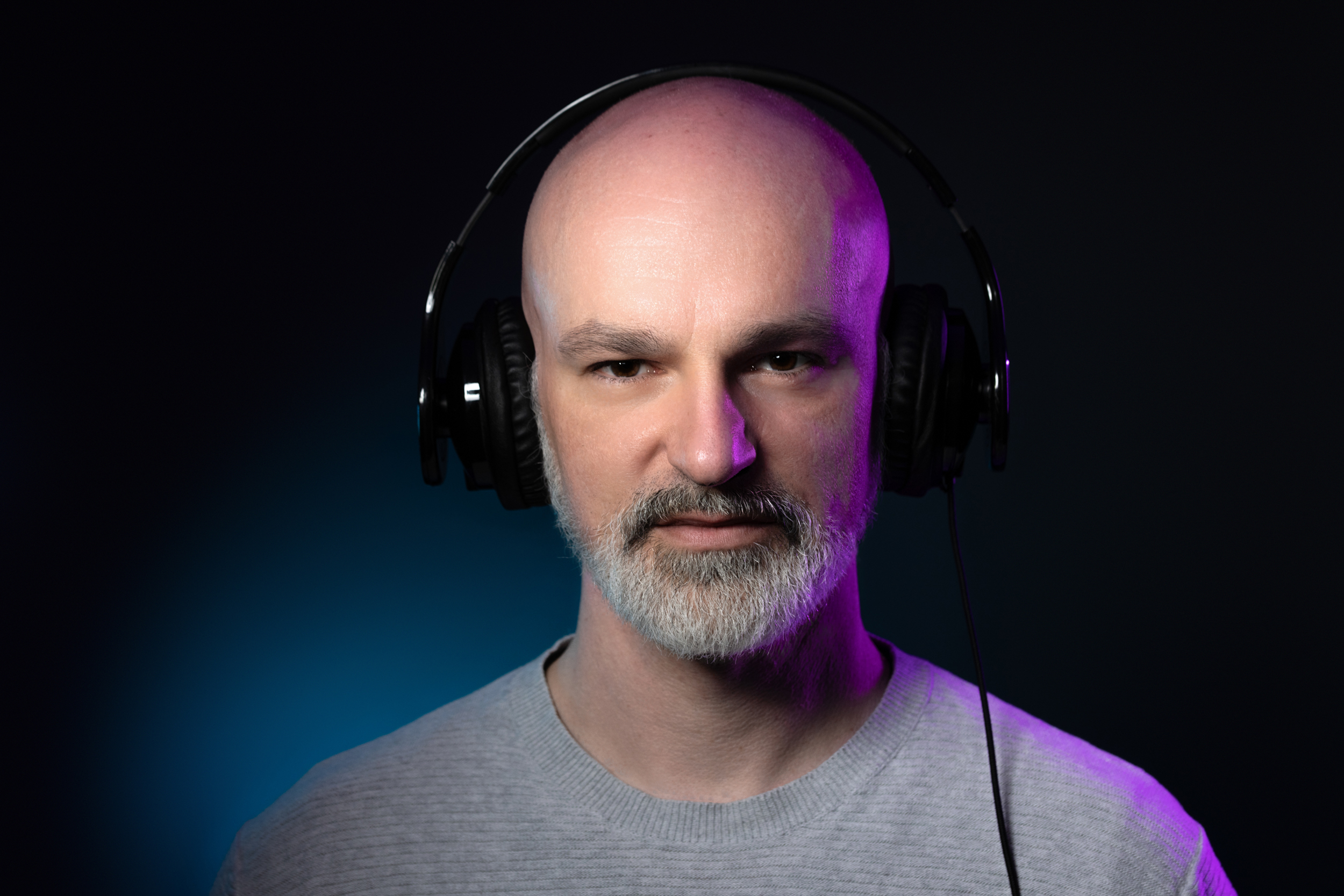 DAVID BRAVO 2 Sprecher