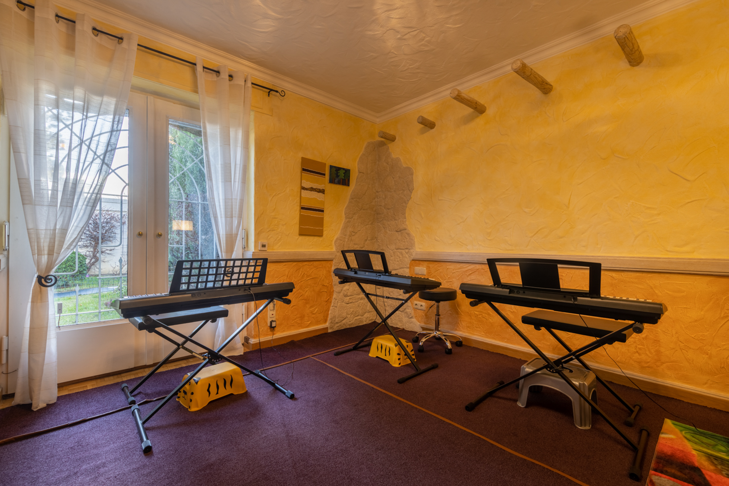 Nadias Musikschule 2 Nadias Musikschule