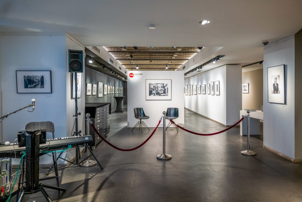 Event_01 - 23:9:29 - 2500 PX (Social Media) svg+xml;charset=utf Leica Vernisage - David Hurn