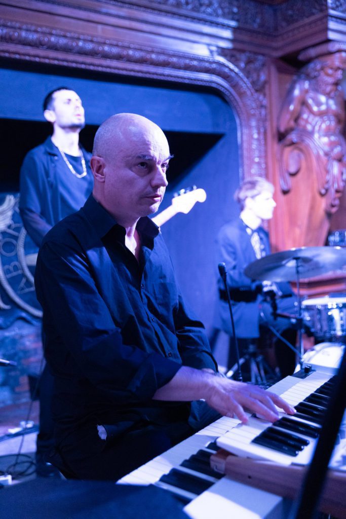 268A9500 svg+xml;charset=utf King Kamehameha Club Band - Le Grand Mello (France)