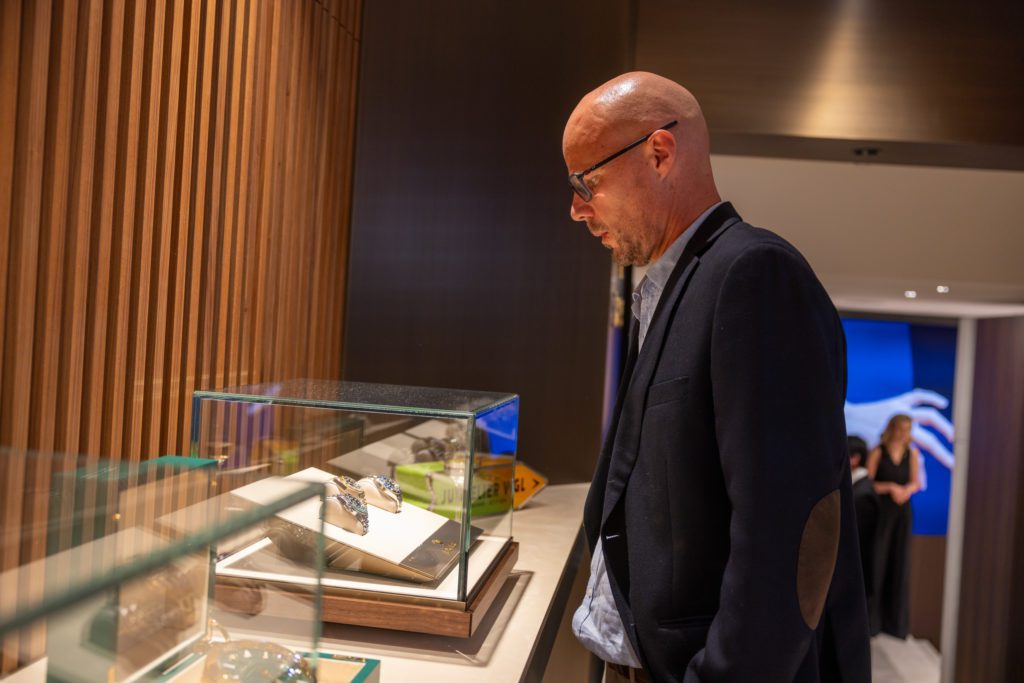 VOGL_15 svg+xml;charset=utf VOGL Store Opening